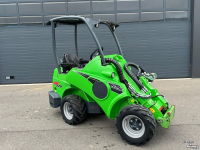 Chargeuse sur pneus Avant 528 mini-shovel