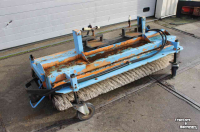 Balayeur Bema 1850 Stapler 1,80 meter veegmachine rolbezem veger opvangbak