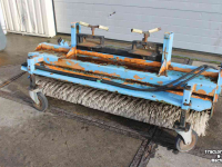 Balayeur Bema 1850 Stapler 1,80 meter veegmachine rolbezem veger opvangbak