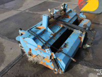 Balayeur Bema 1850 Stapler 1,80 meter veegmachine rolbezem veger opvangbak