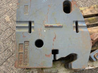 Poids frontaux New Holland G/70 Serie 8 x 110 KG Frontgewichten