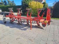 Charrues Kuhn Multimaster 121 wentelploeg