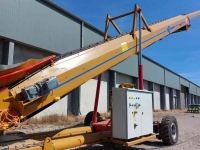 Elevateur répartiteur télescopique Breston Hallenvuller - Boxenvuller Breston ZT18-80XW