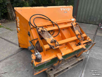 Épandeur de sciure pour des logettes Flingk Flingk ZX 1500