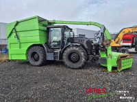 Tracteur JCB Fastrac 4220 + Cheetah 30 Houtversnipperaar / Houthakselaar + Nokka HK4872P houtkraan Snipper combi / Chipper Combi