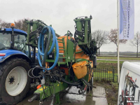 Pulvérisateur trainé Amazone UX 4200 super