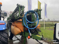 Pulvérisateur trainé Amazone UX 4200 super