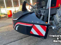 Pare-chocs avant Massey Ferguson Tractorbumper / Frontbumper / Aanrijdbeveiliging