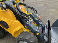 Chargeuse sur pneus Eurotrac W11 telescoop shovel -minishovel
