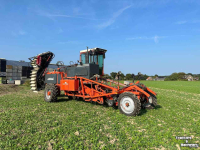 Arracheuse d‘oignons Amac ZM2 raper/lader plantuien