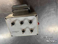 Combinaison faucheuse-aspirateur STH P1805