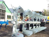 Décompacteur Kramer ERMO KLEIPLOEG 5 + 1 on land in de veur
