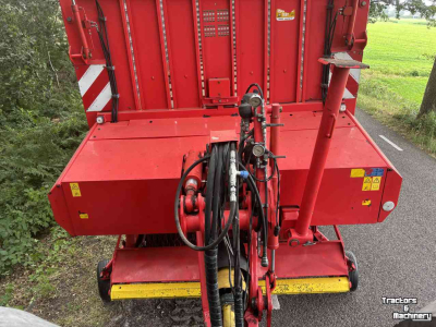 Autochargeuse Pottinger Jumbo 6000 Combiline
