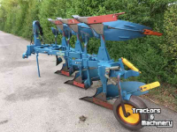 Charrues Overum wentelploeg V308F