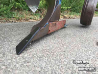 Charrues Overum wentelploeg V308F