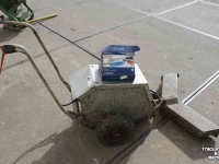 Rabots à lisier Limpar Roosterschuif SP94 Accu mestschuif elektrisch Accu 24 Volt