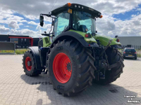 Tracteur Claas Axion 830 CMatic Tractor