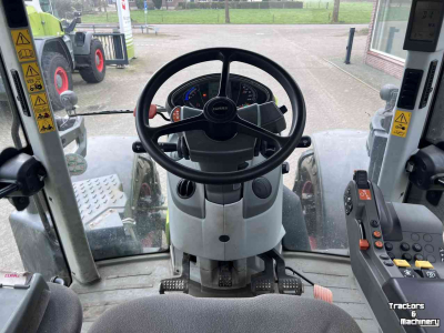 Tracteur Claas Arion 610