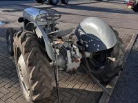 Tracteurs anciens Massey Ferguson TEF