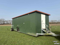 Autres machines et accessoires pour l'atelier et terrain  Hühnermobil mit Vollausstattung, mobiler Hühnerstall, Mobilstall