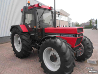 Tracteur Case-IH 1056 xla