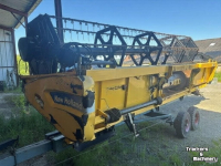 Ensileuse automotrice New Holland CX 8090 SL