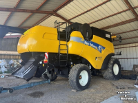 Ensileuse automotrice New Holland CX 8090 SL
