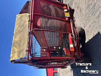 Autochargeuse Pottinger Siloprofi 2