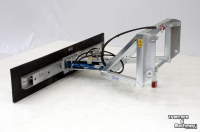 Rabot caoutchouc Qmac 300 HYDR SCHUIN MATBRO PINCONE
