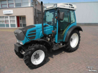 Tracteur pour vignes et vergers Fendt 208 f