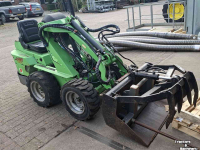 Chargeuse sur pneus Avant 320S