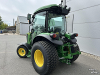 Tracteur pour vignes et vergers John Deere 4066R