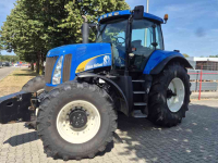 Tracteur New Holland T8020 FP 40 Kmh. Lucht, geveerde vooras