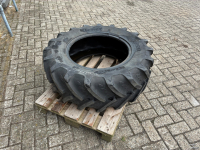 Roues, Pneus, Jantes, Barillets Jumelage Kleber 360/70R24
