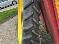 Roues, Pneus, Jantes, Barillets Jumelage  Set 270/95R54 Kleber Cropker op JD verstel velg