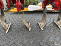 Décompacteur Unia Plow B4 voorzetwoeler/digger (MET 6 TANDEN, 2 ONGEMONTEERD)