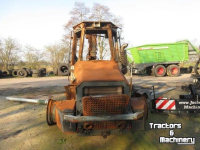 Véhicule automotrice arracheuse forestière  W130M