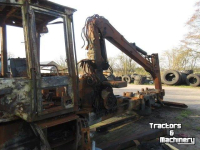 Véhicule automotrice arracheuse forestière  W130M