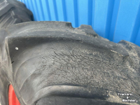 Roues, Pneus, Jantes, Barillets Jumelage Fendt TAURUS 420/70R28 op 8 gaats velgen