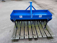 Aérateur de gazon  Gazonbeluchter/ prikrol 125 cm