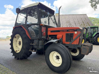 Tracteur Zetor 7211