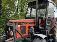 Tracteur Zetor 7211
