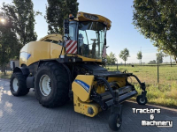 Ensileuse automotrice New Holland FR9080