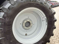 Tracteur Massey Ferguson MF 6715S Dyna-VT Efficient