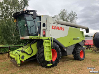 Moissonneuse batteuse Claas LEXION 750