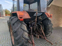 Tracteur Case-IH 833