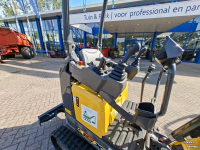 Mini pelleteuse New Holland E15X