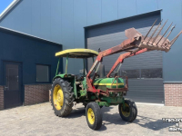 Tracteur John Deere 1130 met voorlader en 1040 - beide 2wd en kenteken fendt ford international