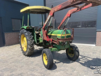 Tracteur John Deere 1130 met voorlader en 1040 - beide 2wd en kenteken fendt ford international