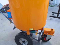 Épandeur de sciure pour des logettes Flingk SE250